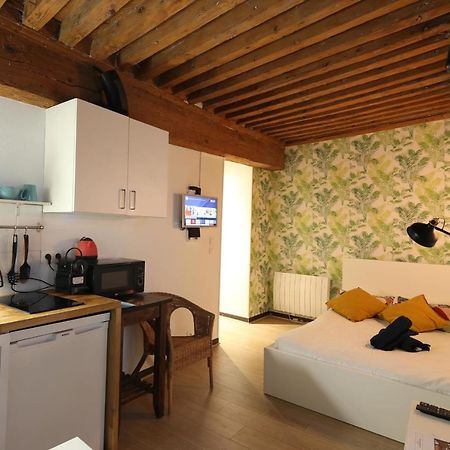 Charming Studio Centre Ville De Лион Экстерьер фото