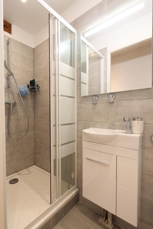 Charming Studio Centre Ville De Лион Экстерьер фото